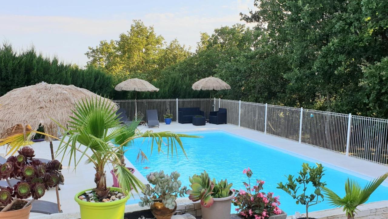 Le Clos Du Grand Chene - Gites 4 Etoiles - Saint-Marcel-d'Ardeche Buitenkant foto